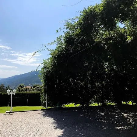 Maison Familiale De Caractere Avec Piscine *