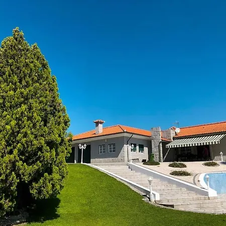 Maison Familiale De Caractere Avec Piscine Padronelo