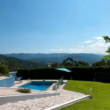 Дом отдыха Maison Familiale De Caractere Avec Piscine Padronelo