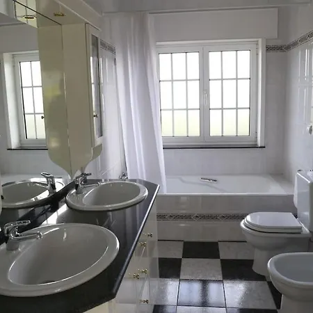 Maison Familiale De Caractere Avec Piscine