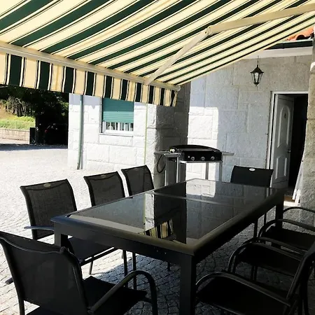 Дом отдыха Maison Familiale De Caractere Avec Piscine Padronelo