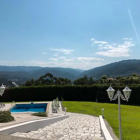 Prázdninový dům Maison Familiale De Caractere Avec Piscine
