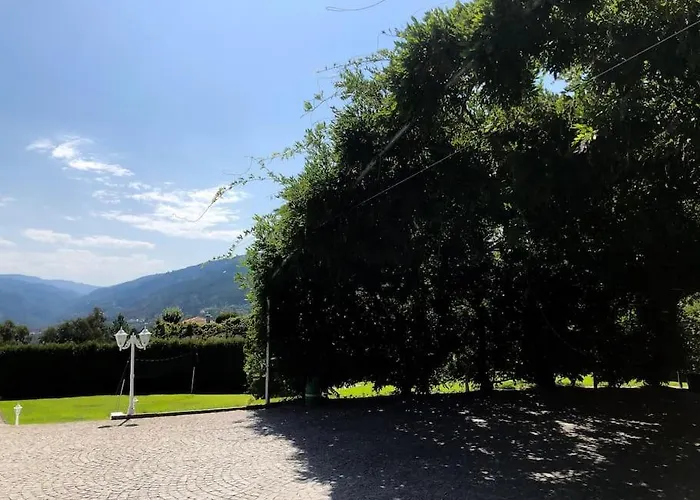 Maison Familiale De Caractere Avec Piscine *