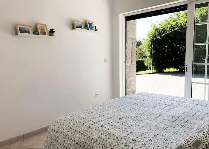 Maison Familiale De Caractere Avec Piscine Padronelo