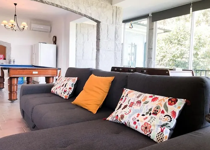 Maison Familiale De Caractere Avec Piscine Padronelo